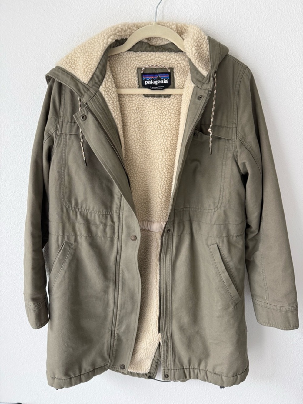 Patagonia Insulated Prairie Dawn Parka – Sage Khaki (Women’s Small)